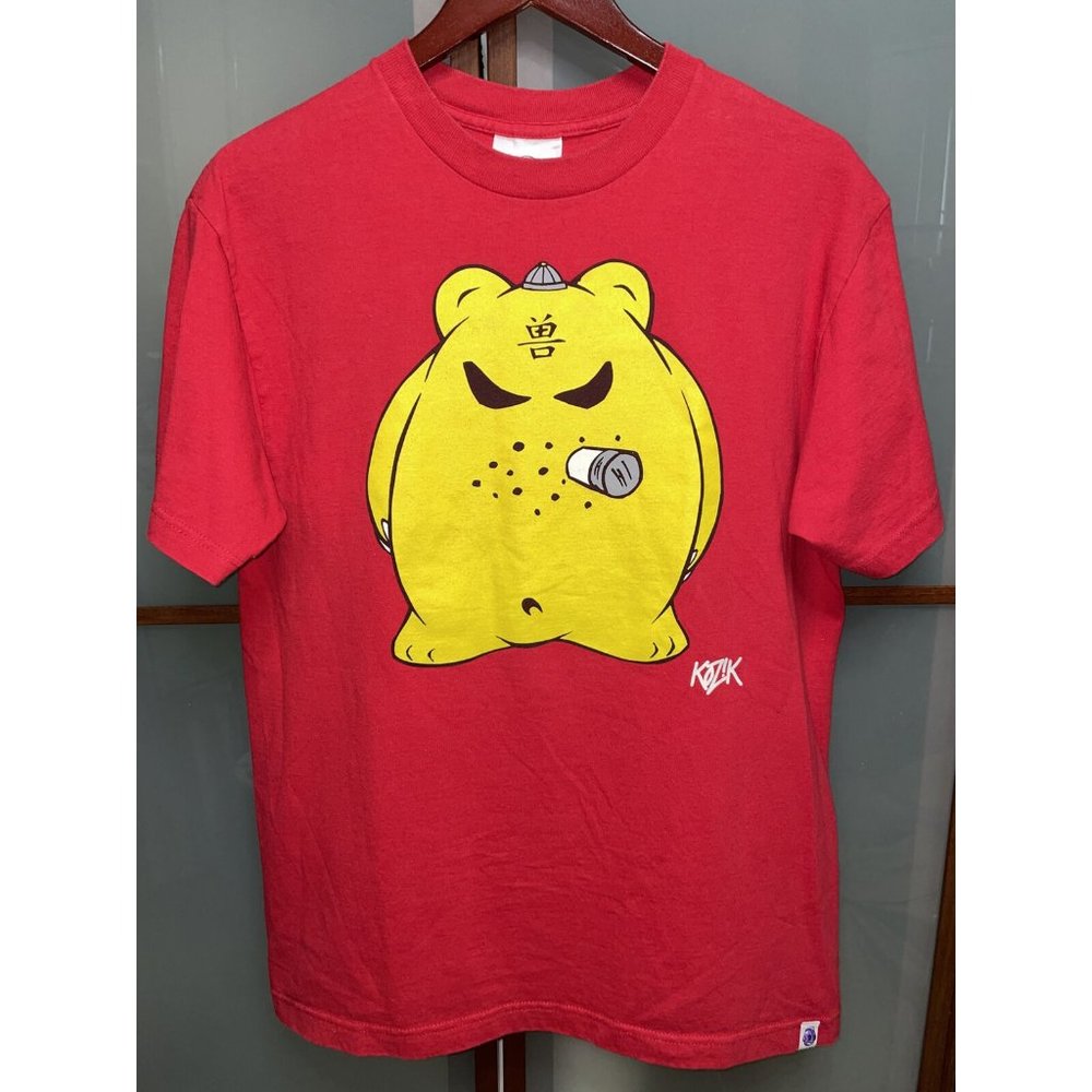 Kidrobot x Kozik Limited Edition Red Smoking Monster Mens T-Shirt Tee Size M